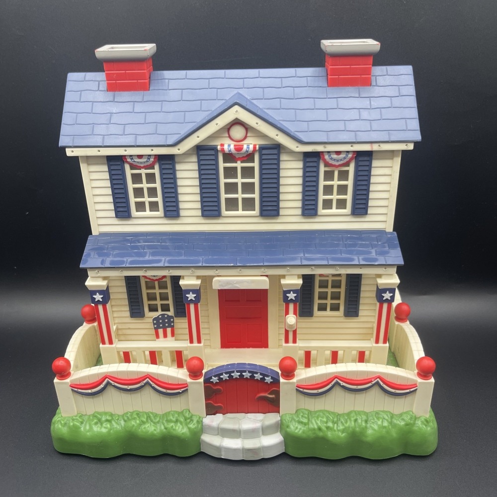 Avon 4th of July Patriotic Lighted American House